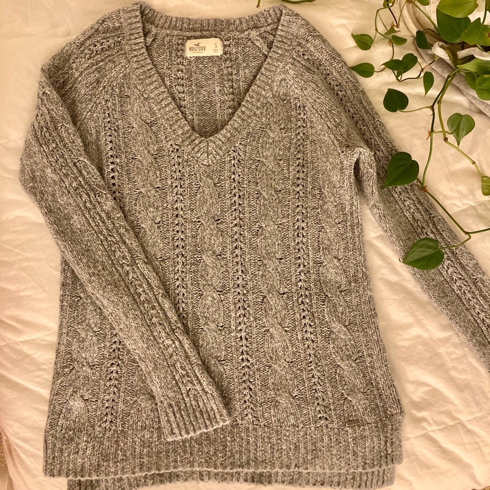 Cable V Neck Sweater